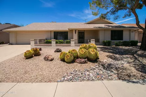 13622 W Gable Hill Dr, Sun City West, AZ 85375