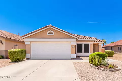 932 S Somerset Dr, Mesa, AZ 85206