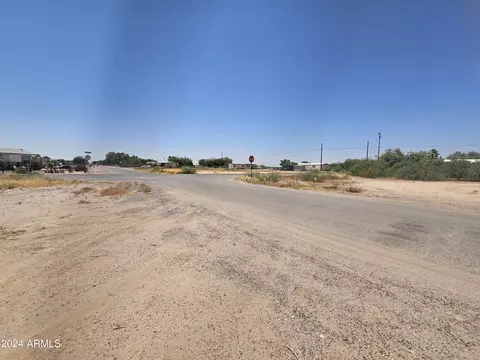 000 W Paradise Palms St #3 & 4, Casa Grande, AZ 85193