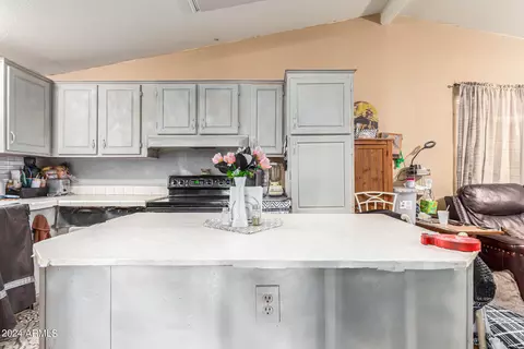 562 N Vista Rd, Apache Junction, AZ 85119 photo 9
