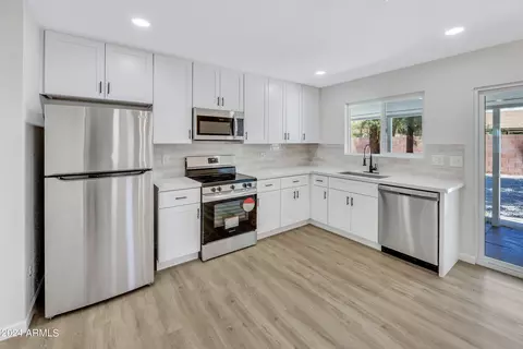 3202 W Libby St, Phoenix, AZ 85053 photo 7