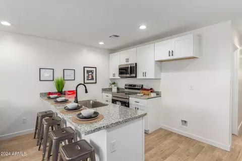 572 N Pasadena --, Mesa, AZ 85201 photo 4