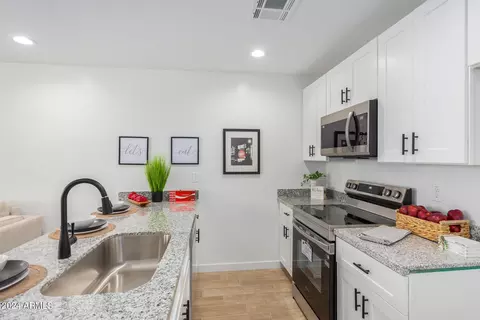 572 N Pasadena --, Mesa, AZ 85201 photo 5