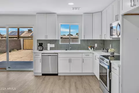 2928 E Mobile Ln, Phoenix, AZ 85040 photo 13