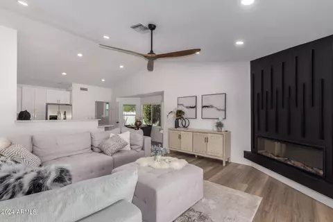4344 E Beck Ln, Phoenix, AZ 85032 photo 17