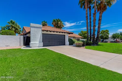 4344 E Beck Ln, Phoenix, AZ 85032 photo 2