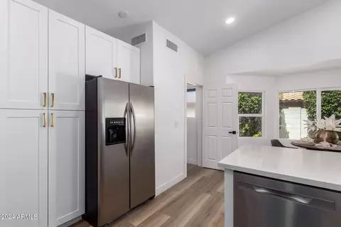 4344 E Beck Ln, Phoenix, AZ 85032 photo 11