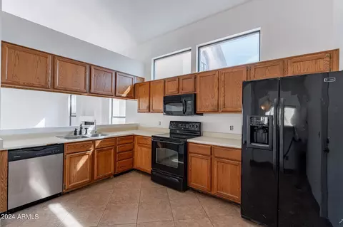 4142 E Cholla Canyon Dr, Phoenix, AZ 85044 photo 7