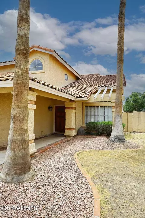 4317 E Silverwood Dr, Phoenix, AZ 85048 photo 3
