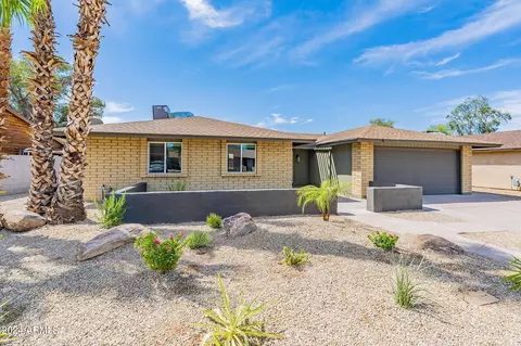 3035 Emelita Ave, Mesa, AZ 85204
