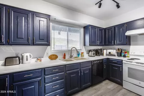 1701 E Pickrell Dr, Phoenix, AZ 85042 photo 33