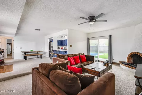 1701 E Pickrell Dr, Phoenix, AZ 85042 photo 2
