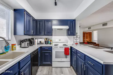 1701 E Pickrell Dr, Phoenix, AZ 85042 photo 35