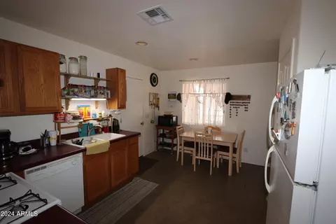 Kitchen - 1317 E Justin St, Pearce, AZ 85625 photo 1 of 3