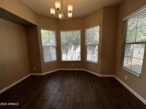 3055 N 33rd Pl, Phoenix, AZ 85018 photo 11