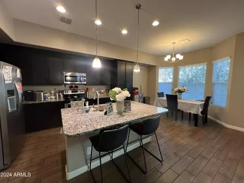3055 N 33rd Pl, Phoenix, AZ 85018 photo 8