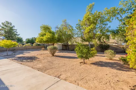 4624 E Cheyenne Dr, Phoenix, AZ 85044 photo 23