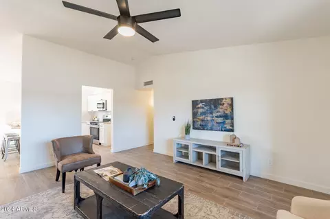 4624 E Cheyenne Dr, Phoenix, AZ 85044 photo 6