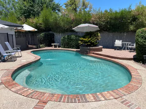 4709 N 33rd Pl, Phoenix, AZ 85018 photo 2