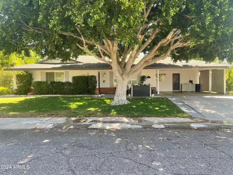 4709 N 33rd Pl, Phoenix, AZ 85018