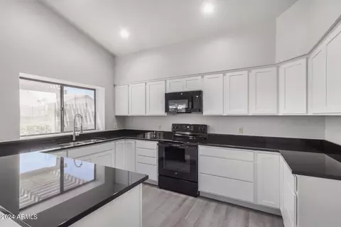 14420 S 43rd St, Phoenix, AZ 85044 photo 2