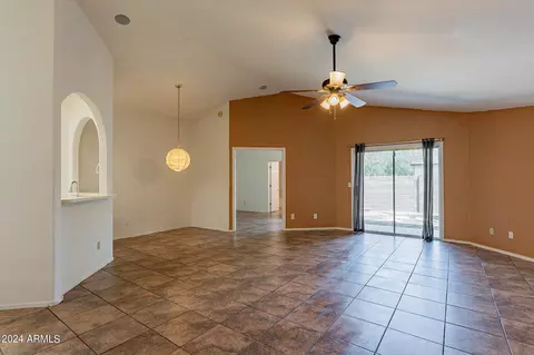 1836 N Stapley Dr #103, Mesa, AZ 85203