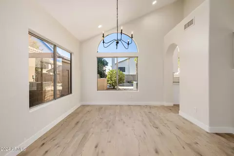 1834 E Pinto Dr, Gilbert, AZ 85296 photo 5