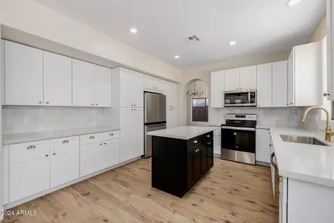 1834 E Pinto Dr, Gilbert, AZ 85296 photo 13