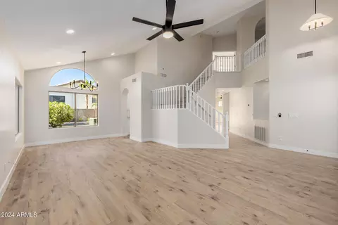 1834 E Pinto Dr, Gilbert, AZ 85296 photo 3