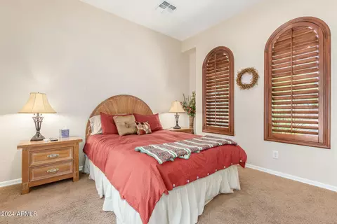 3807 E Crest Ln, Phoenix, AZ 85050 photo 20