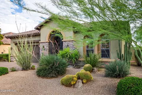 3807 E Crest Ln, Phoenix, AZ 85050 photo 36
