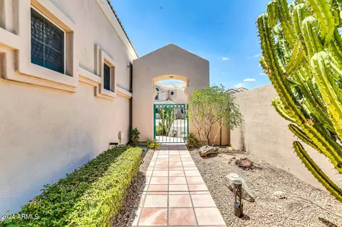 1136 E Wildwood Dr, Phoenix, AZ 85048 photo 5