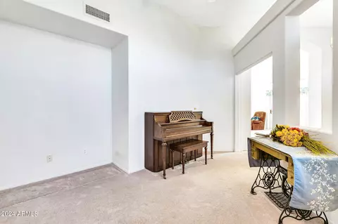 1136 E Wildwood Dr, Phoenix, AZ 85048 photo 9