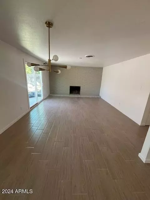 2019 N 70th Dr, Phoenix, AZ 85035 photo 6