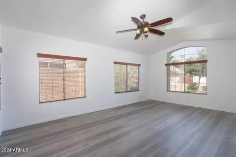 15210 S 44th Pl, Phoenix, AZ 85044 photo 9