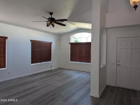 15210 S 44th Pl, Phoenix, AZ 85044 photo 3