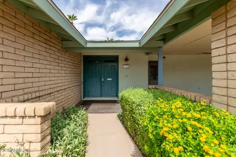 2324 E Del Rio Dr, Tempe, AZ 85282 photo 3
