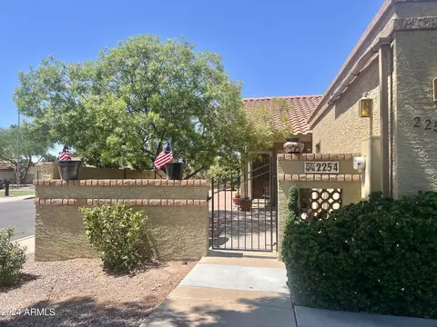 2254 E Fairview Cir, Mesa, AZ 85204 photo 3