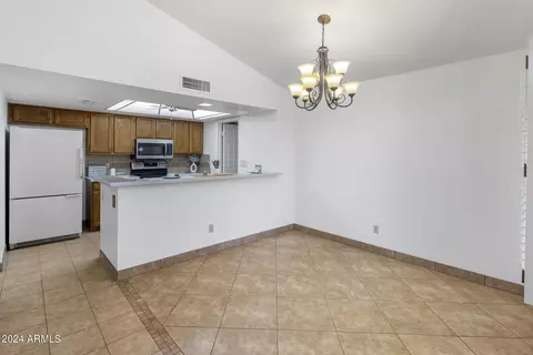 2254 E Fairview Cir, Mesa, AZ 85204 photo 10