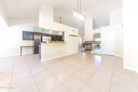 508 W Comstock Dr, Gilbert, AZ 85233 photo 7