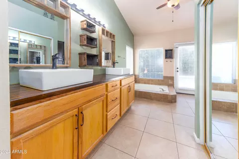 508 W Comstock Dr, Gilbert, AZ 85233 photo 14