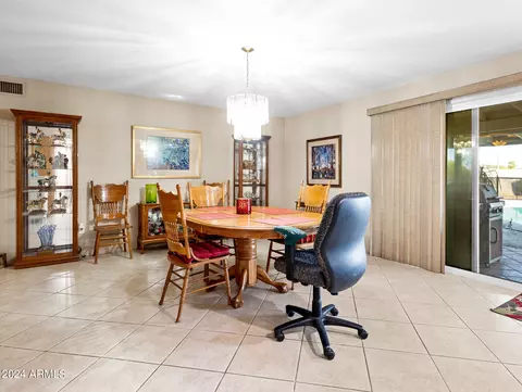 18446 N 30th Ln, Phoenix, AZ 85053 photo 9