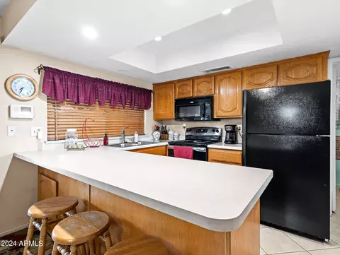 18446 N 30th Ln, Phoenix, AZ 85053 photo 12
