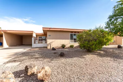 9813 W Royal Ridge Dr, Sun City, AZ 85351