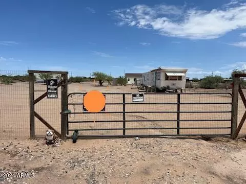 100 Concordia Dr #99, Arizona City, AZ 85123