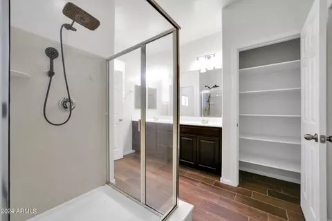 Bath - 7217 E Osage Ave, Mesa, AZ 85212 photo 8 of 10
