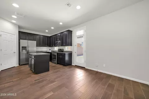 Entry Way - 7217 E Osage Ave, Mesa, AZ 85212 photo 3 of 10
