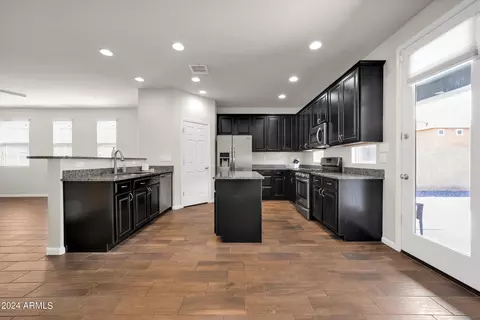 Kitchen - 7217 E Osage Ave, Mesa, AZ 85212 photo 2 of 6