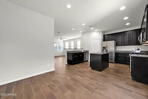 Entry Way - 7217 E Osage Ave, Mesa, AZ 85212 photo 4 of 10