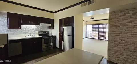 349 E Thomas Rd #E404, Phoenix, AZ 85012 photo 10